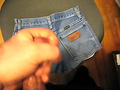 Cum on old wtf ebony jean shorts while watching daisy series.