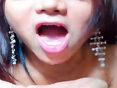 Wild Shemale Gives Herself a Good Blowjob