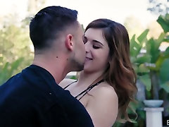 Sexually charged girlfriend Leah Gotti is having wild mom son fucki outdoor
