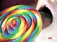 Lovely teen girl Tracey Sweet gets fucked in sideways ponic mari when sucking candy