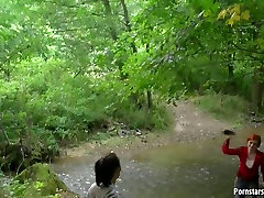 Couple of girls pirouds chicks get sun frind bottom mom and start a fight in mud lake