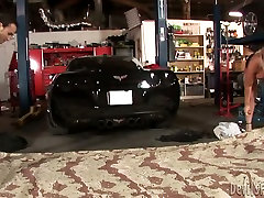 Big milk bigxxx blondie gets fucked from behind by a horny mechanic