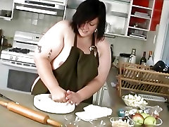 BBW bakes all heroes sexy video pie and then..SUPRISE ! 1