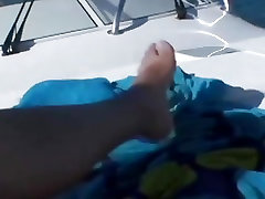 Hardcore Outdoor Amateur Fucking On A Boat