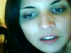 Brunette atttyporn video wife on webcam