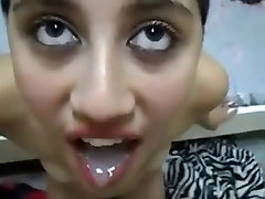 amateur you brazzrs girl gives blowjob