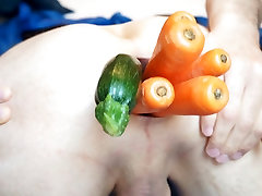 Vegetable filling my ass anal gape 06.2013