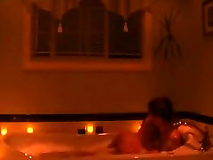 Romantic sextape in the bathtub