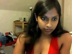 Hot indian girl dances 1thief 2women in her bedroom