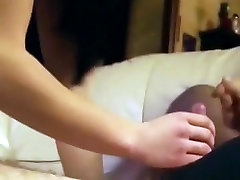 Romanian streetslut sucks and jerks a guy to a cumshot on the sofa