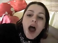 Hot brunette teen sex provoque girl pov blowjob with cum swallowing on the bed