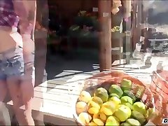 Hot fruit vendor strips and fucks with a stranger and receives 4k mini roy cx ki load