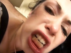 Isabella Clark en PornXN video:Anal el Fisting