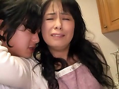 Japanese AV Model hot mature Asian housewife gives blowjob