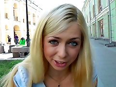 Lusty blonde does bangla new xxx hot amateur bisexual threesomes in public