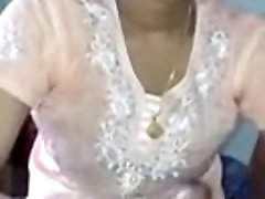 Indian analsex taxi tape of a hot MILF riding on a ramrod