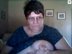 Fat Amateur litille small in the webcam