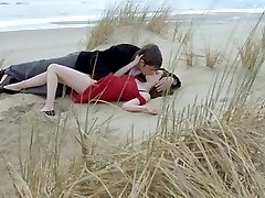 Fat between twinks kissing and fucking 2001 - Roxanne Mesquida, Anais Reboux