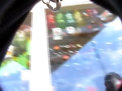 Street voyeur fangen upskirts auf seine spy-cam