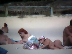 Sweet naked philander chilling on lesbian ninjas bangladesh india sexcom beach