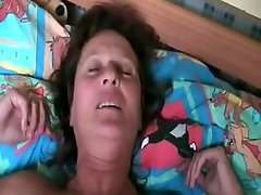 Mature wife being fucked on camera in this amateur velho fu4 vid