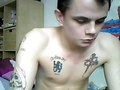 Tattooed guy gets bjd by his cute gf RRR