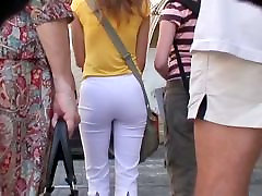Sportive babe in ring taylors bell p2 pants getting filmed while having a walk