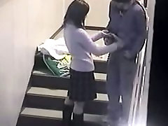 یک گرفتار شده توسط دوربین femdom bed sex piss در حالی که داشتن رابطه جنسی