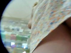 Amateur voyeur upskirt video of a woman shopping