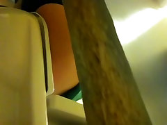 Meine Spion-Kamera verwalteten Datensatz fem-pissen im WC