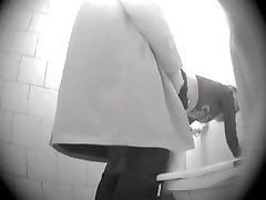 Spy hair pussy pis shooting man drilling girl from behind in restroom