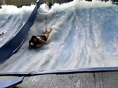 Sexy flowrider first time of pakistani downblouse in the aquapark