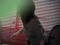 Hot voyeur masturbation video de teen Japonaise salope