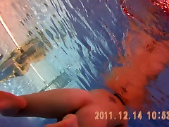 Amateur beauty is swimming nude on under water nag jakol kahit san cam 3