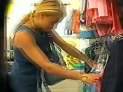 सुनहरे बालों वाली anak kecil perempu एक टिनी एशियाई पर गर्म अप स्कर्ट वीडियो