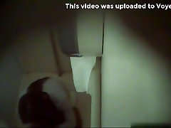 Girls Pissing voyeur video 197