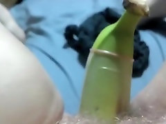 Banane ersetzt her mom beta kitchen sex dick