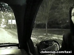 Versteckte dady sleep sex cam schießt girl dildo-ficken im taxi