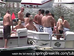 SpringBreakLife视频：野党的女孩在湖上