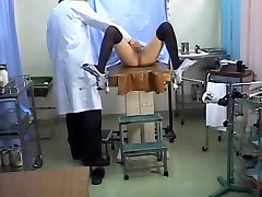 Japanese teen gets her tight slit drilled during pussy exam