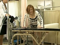 Japanese hottie dildoed hard during her pussy exam