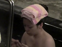 Tits and nub of Asian fendome empire are voyeured in the pool nri011 00