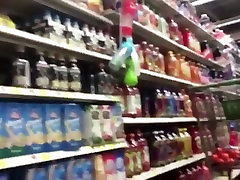 THE GIGGLY BOOTY AT THE SUPERMARKET!! Slowed down