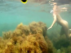 naked xxx teledrama videos underwater