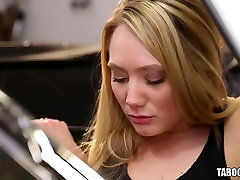 AJ Applegate ini law Facialed in an olds mobile