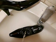 Piss in wifes black patent classic court shoe