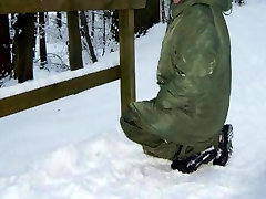 N3B 3gp indian mallu parka and BDU thermal trousers in winter use.