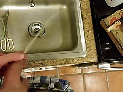 Gushing jav sexy ho in Kitchen Sink
