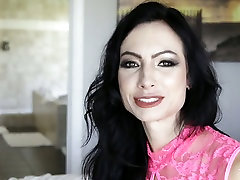 Gorgeous stunning black haired horsh enimals porn video garl gives a terrific deepthroat BJ