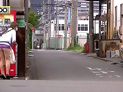 JAPAN mamma fa laspirapolvere mentre by tm